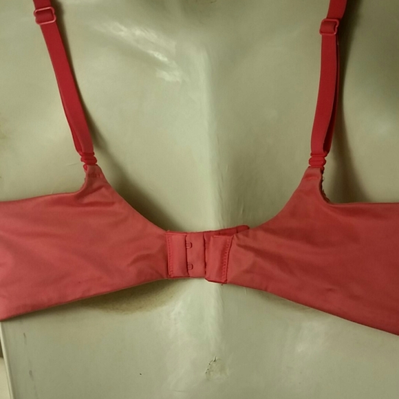 Victoria's Secret Body by Victoria Lined Demi Bra - Picture 3 of 5